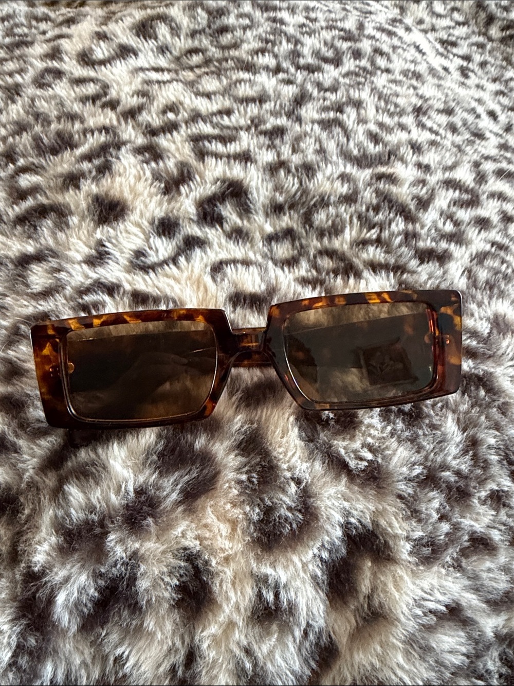 Tortoiseshell Rectangular Women's Sunglasses - Brown